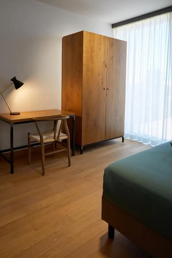 Glass House - Smart Rooms & Parking ليتشي إيطاليا